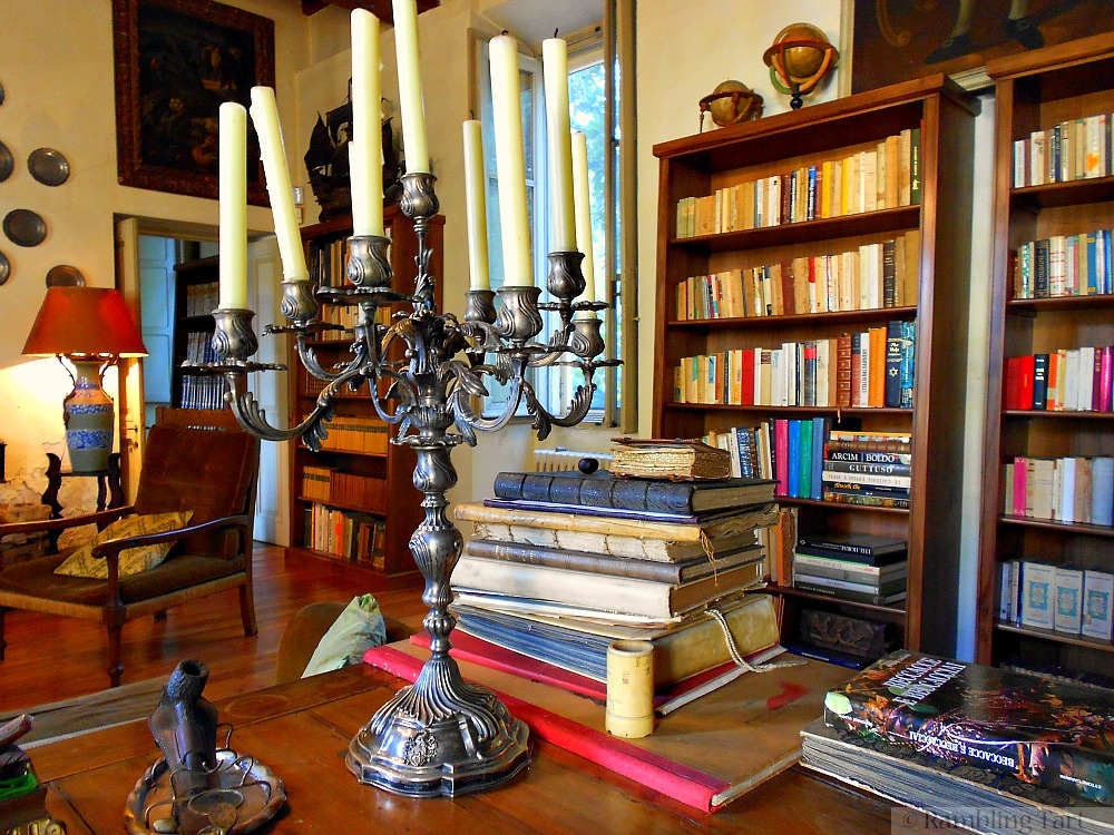 The Wonderful Library Of An Old Italian Hunting Lodge » Ramblingtart